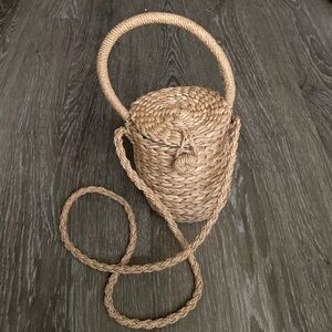 Basket-Style Crossbody